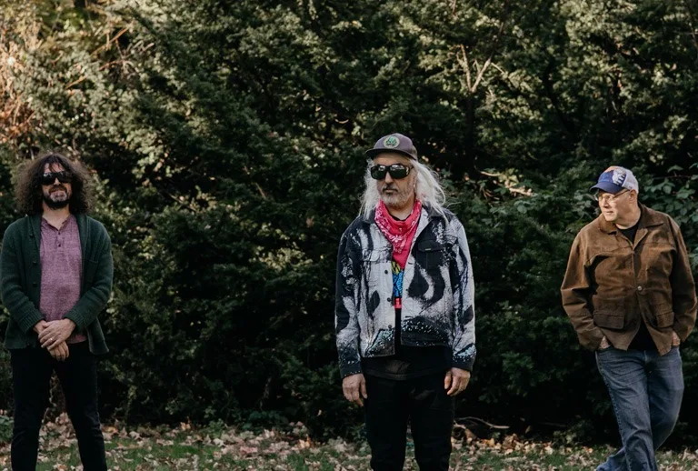 Dinosaur Jr.