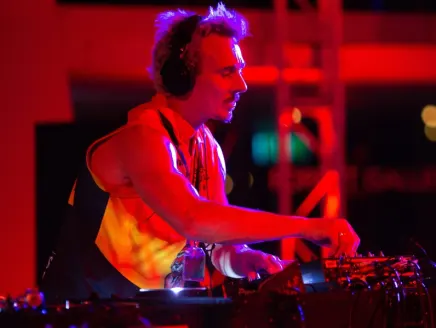 DJ Joey Lightbulb